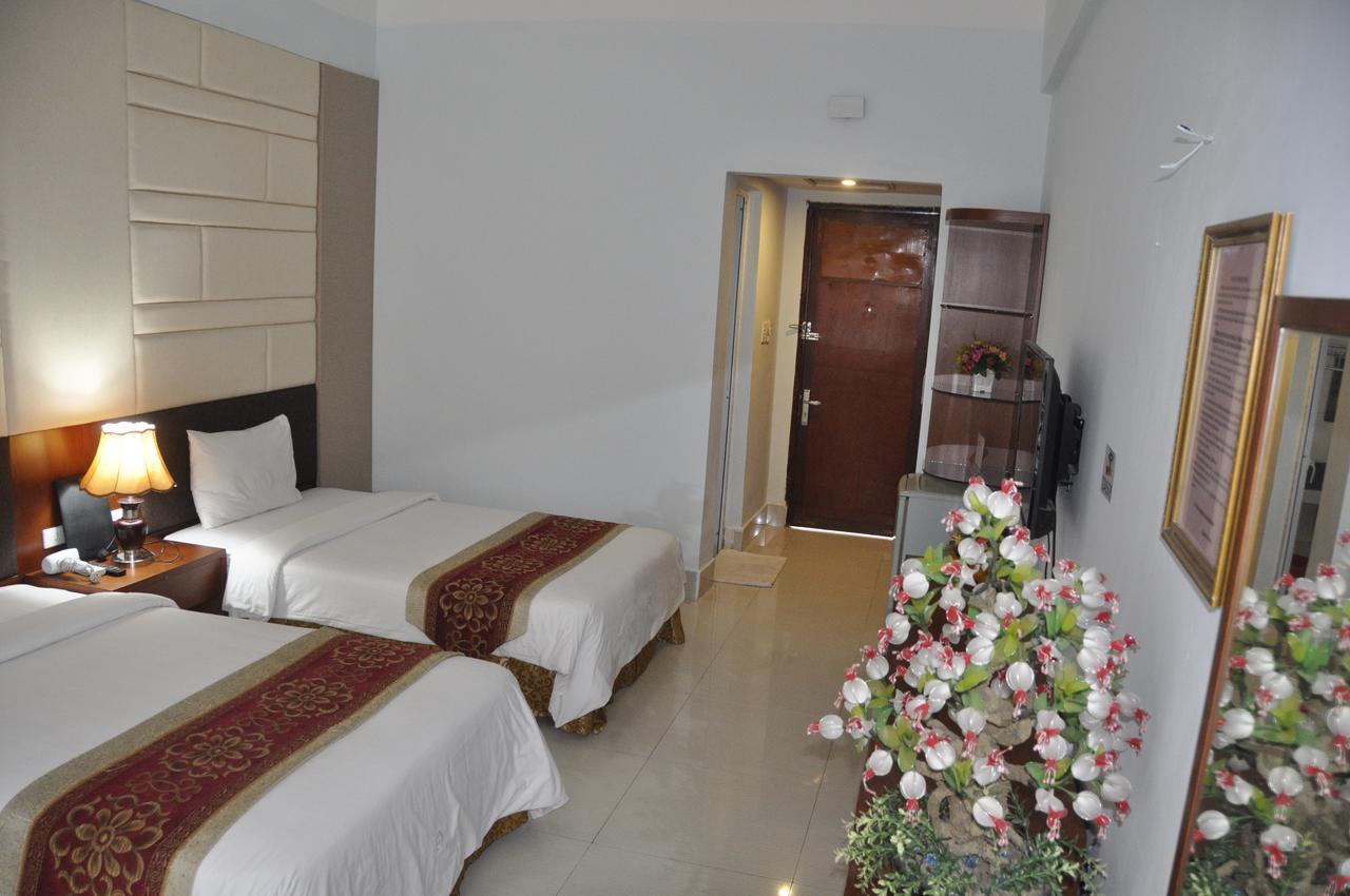 Cong Doan Mong Cai Hotel กว่างนิงห์ ภายนอก รูปภาพ