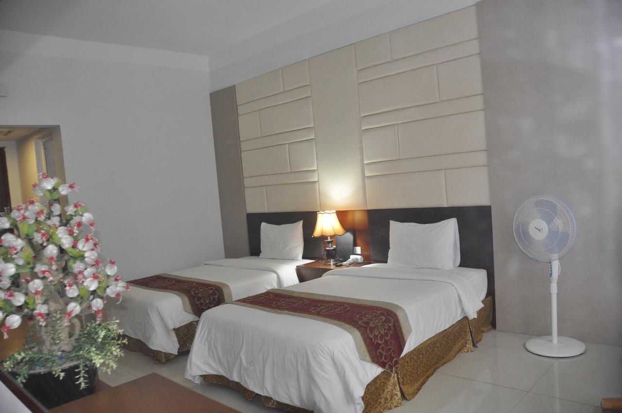 Cong Doan Mong Cai Hotel กว่างนิงห์ ภายนอก รูปภาพ