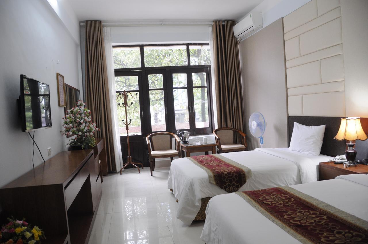 Cong Doan Mong Cai Hotel กว่างนิงห์ ภายนอก รูปภาพ